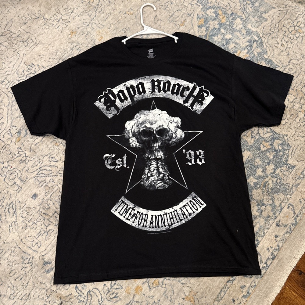 Papa Roach Tshirt Size XL